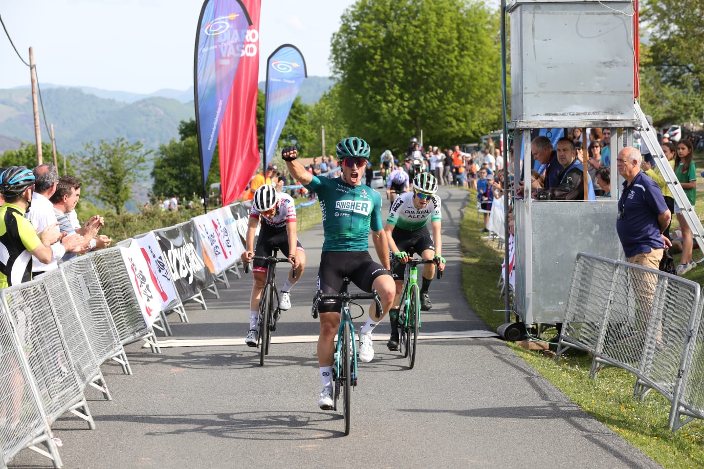 Hugo Aznar, del Finisher, triunfa en Bagordi (Foto: Álvaro García-Ciclismo El Pelotón)
