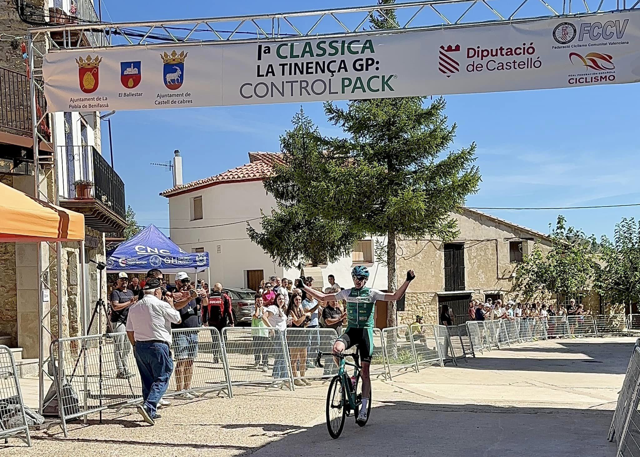 Ferran Robert vencedor en la Classica La Tinença