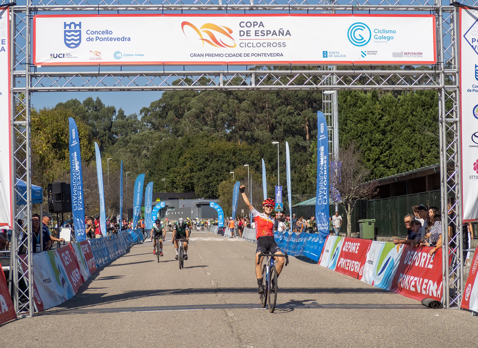 Benjamín Noval (MMR Academy) y Lidia Castro (Río Miera Meruelo) se llevan sendos triunfos en el CX Cidade de Pontevedra
