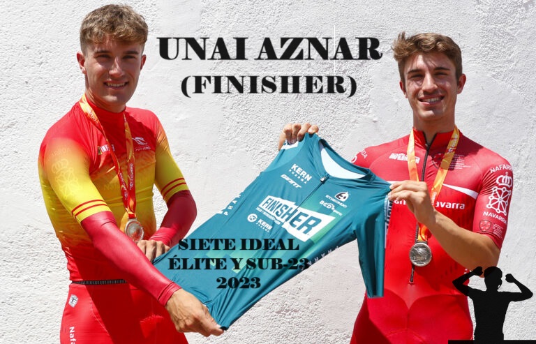 Unai Aznar junto a su hermano Hugo tras ganar los Campeonatos de España (Foto: Rafa Gómez/Sprint Cycling Agency)