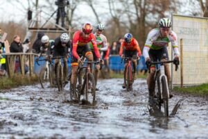Felipe Orts debuta en Baal estrenando nuevo maillot Gsport con los colores de La Vila Joiosa - Neteo