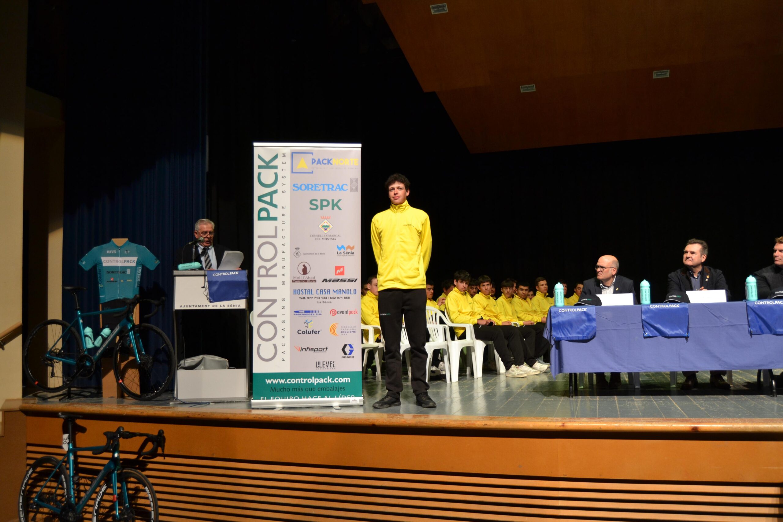 El Pelotón El Controlpack presenta su proyecto para 2024 en La Sénia El Controlpack presenta su proyecto para 2024 en La Sénia