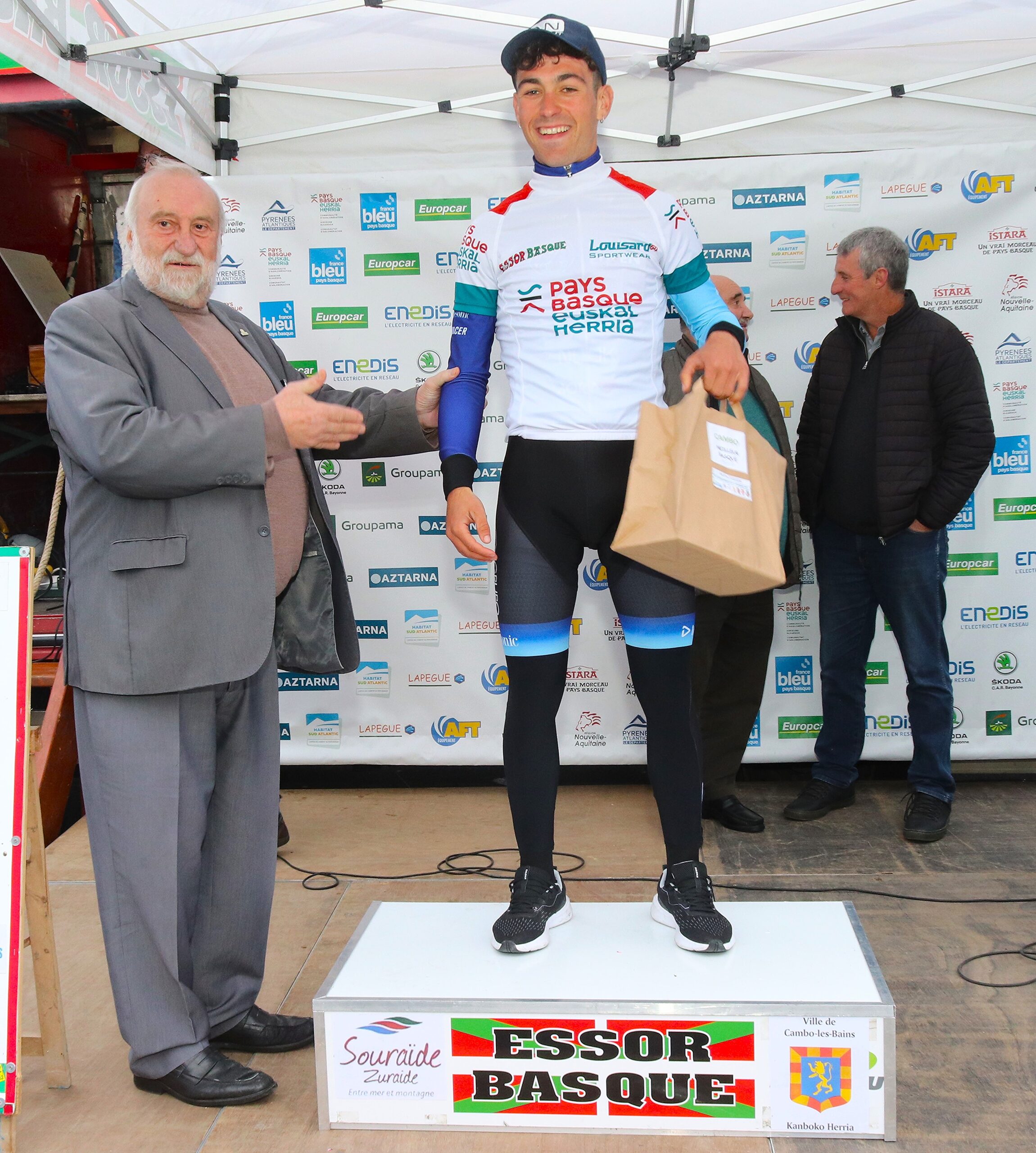 Essor Aransolo en el podium (Eulen Nuuk)