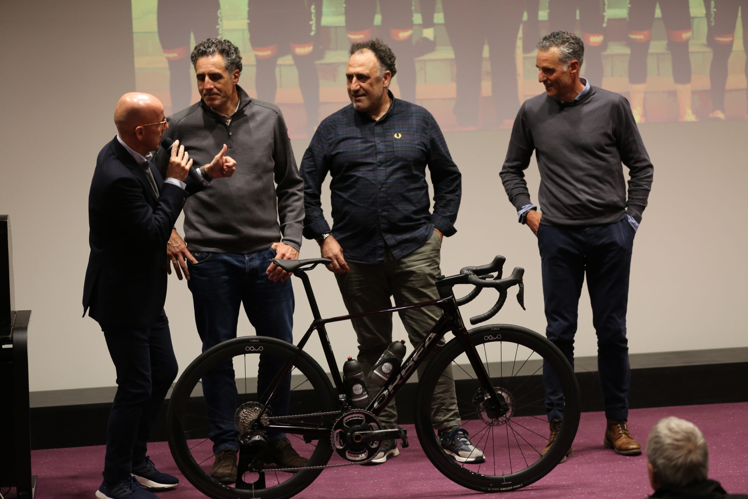 El Pelotón Puesta de largo del Telco - ON Clima - Osés 2024 Puesta de largo del Telco - ON Clima - Osés 2024