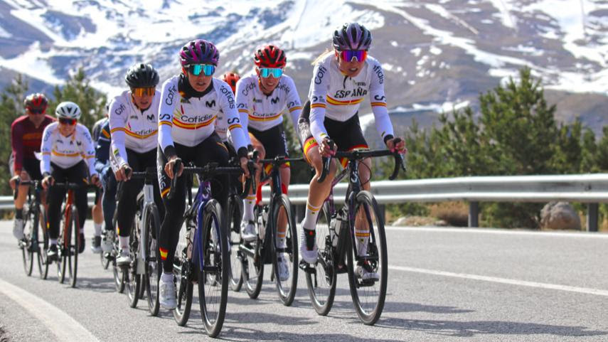 La Selección Española Élite femenina de carretera se concentra en Sierra Nevada