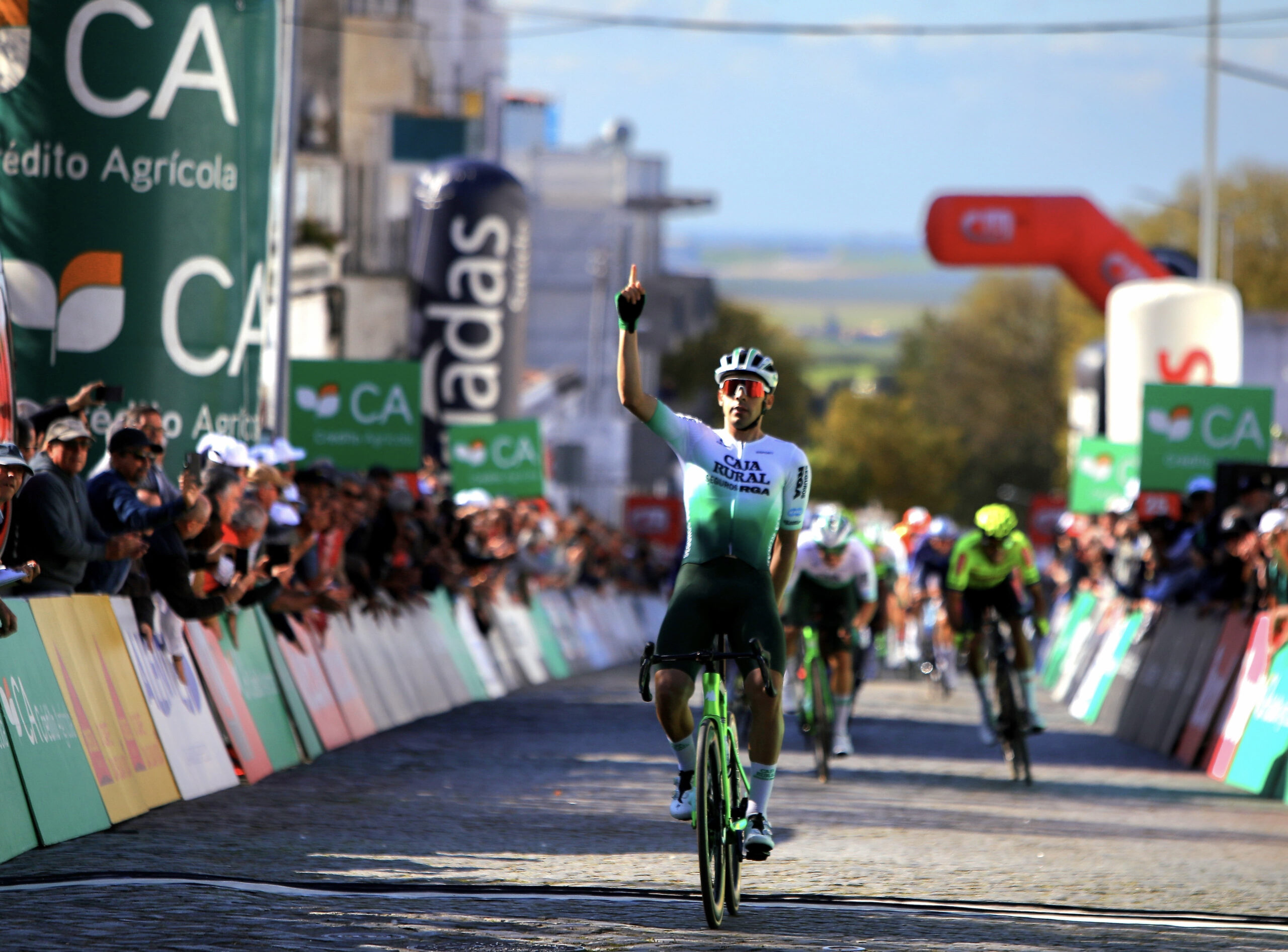Thomas Silva lidera el doblete de Caja Rural-Seguros RGA en el inicio de la Volta ao Alentejo