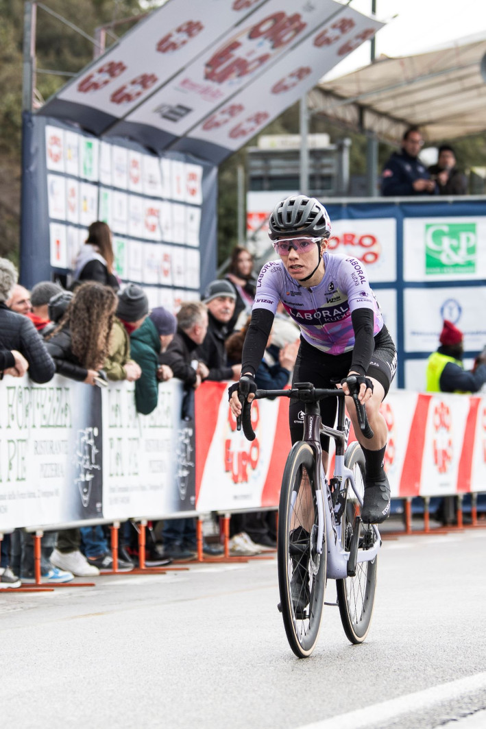 Ane Santesteban (Laboral Kutxa - Fundación Euskadi) finaliza sexta el GP Chambéry 2024