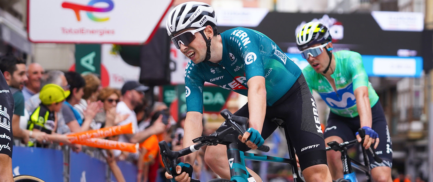 El Kern Pharma sufrió este sábado un duro varapalo en la última etapa de la Itzulia Basque Country
