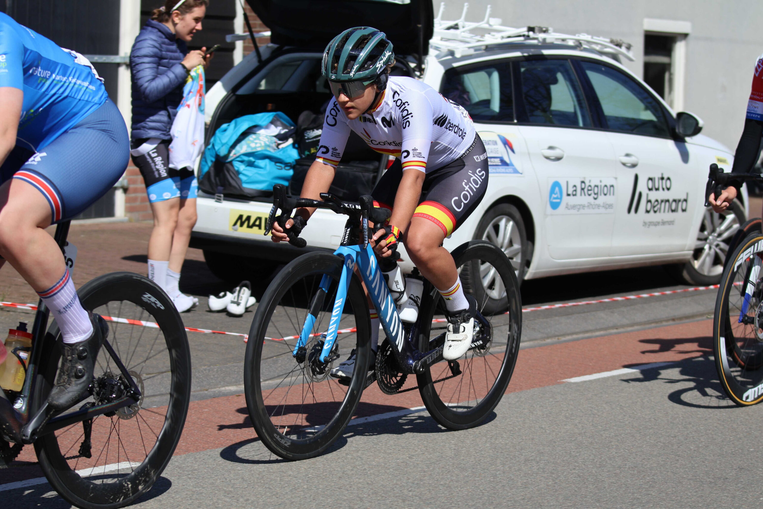 Paula Ostiz obtiene una prestigiosa 8ª plaza en la última etapa de la EPZ Omloop Van Borsele