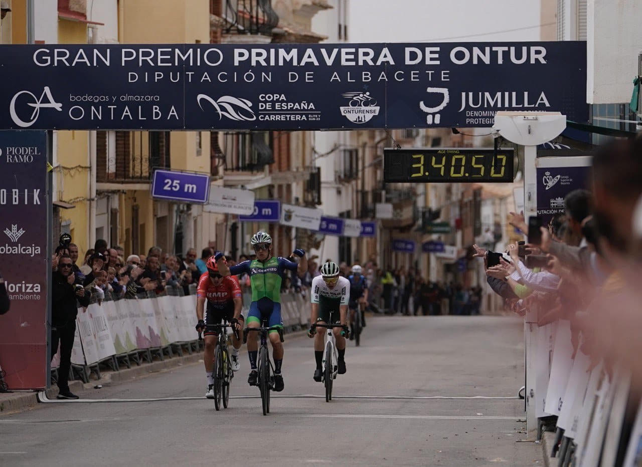 Daniel Cavia (Cortizo) se impone en Ontur y es el nuevo líder de la Copa de España