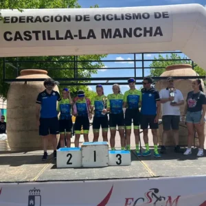 El Pelotón El HYD - Ciudad de Salamanca en lo más alto del podium El Pelotón El HYD - Ciudad de Salamanca en lo más alto del podium