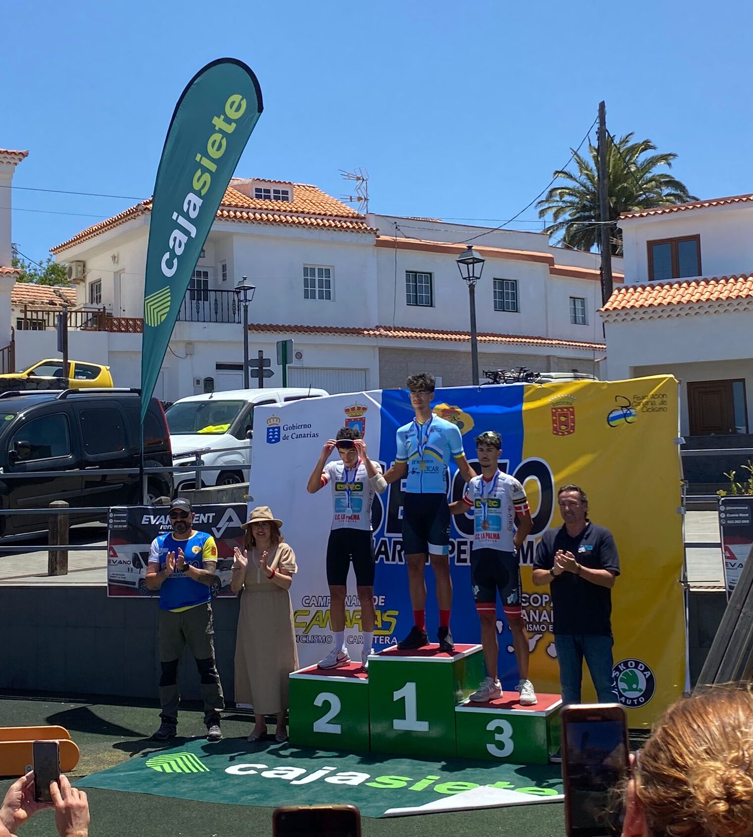 El Tenerife - BikePoint - LaSede domina el campeonato canario con Adrián González y Naomi Abrante