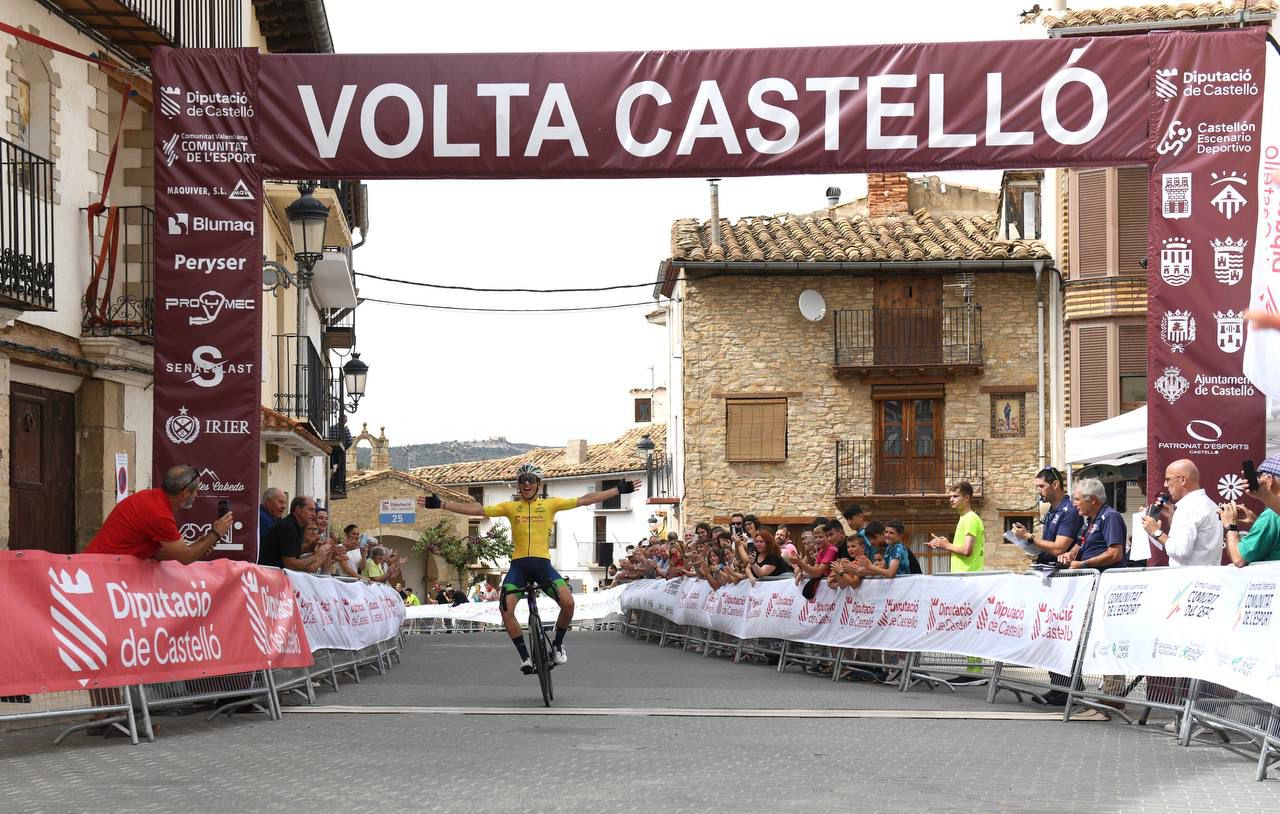 Hugo de la Calle (Cortizo) gana de amarillo para ser más líder de la Volta a Castelló
