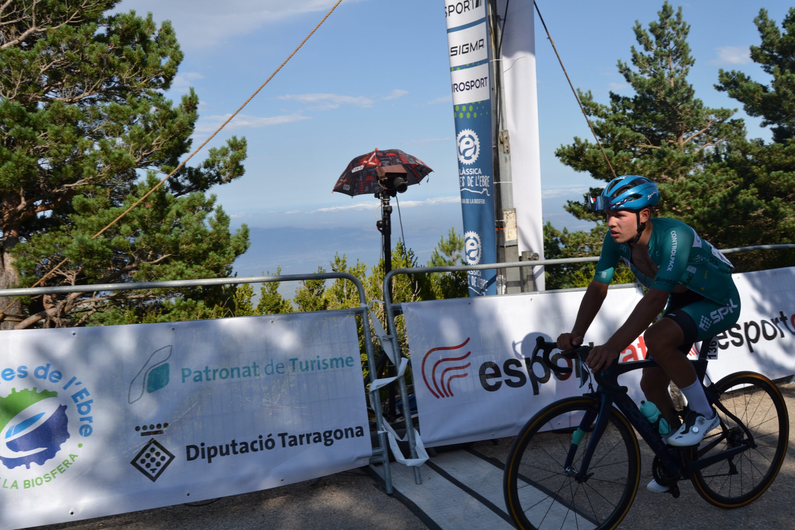 El Pelotón Jornada histórica para el Controlpack en la Clàssica Terres de l'Ebre Jornada histórica para el Controlpack en la Clàssica Terres de l'Ebre