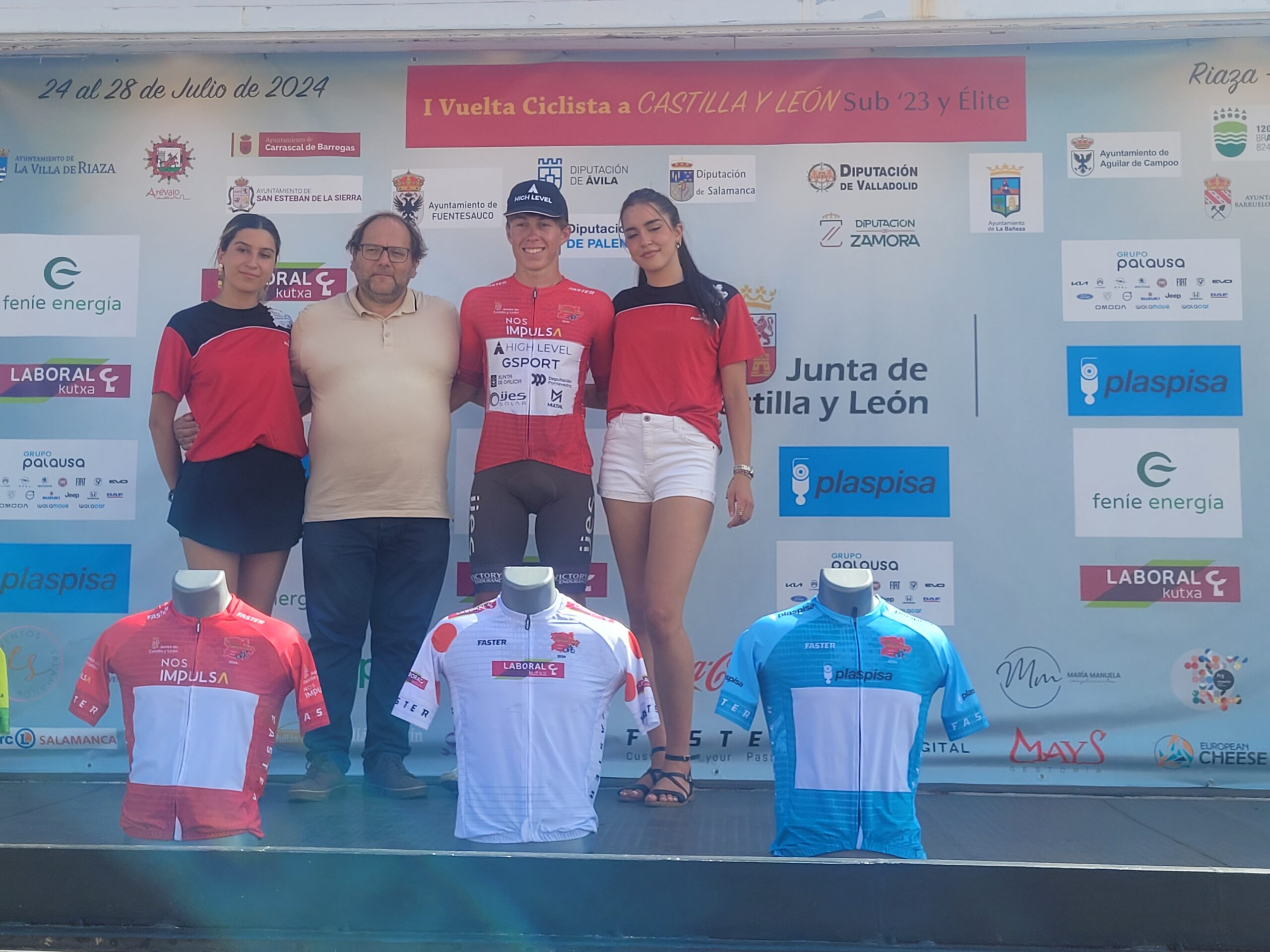 tercera etapa de la Vuelta a Castilla y León élite y sub-23: Fuentesaúco - La Bañeza