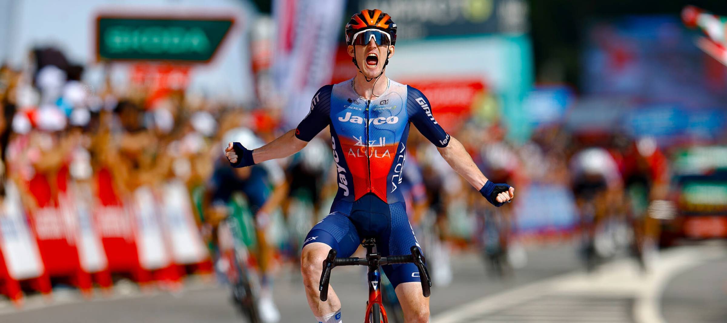 Dunbar (Jayco-AlUla) triunfa y Roglic (Red Bull-Bora-Hansgrohe) vuelve al ataque en la 11ª etapa de La Vuelta