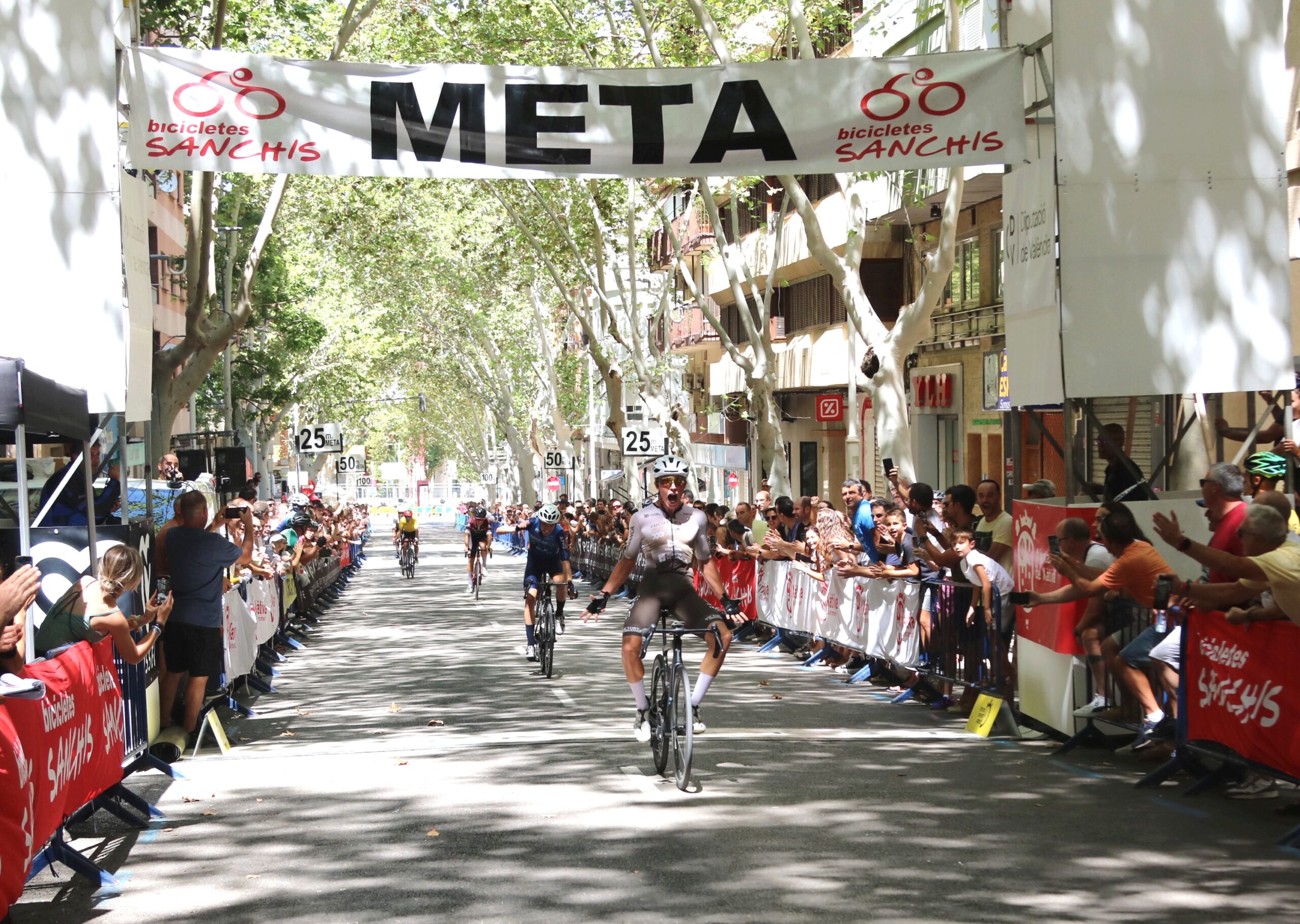 Jordi Artigues en el 35 Trofeu Fira d'Agost High Level Gsport Xativa