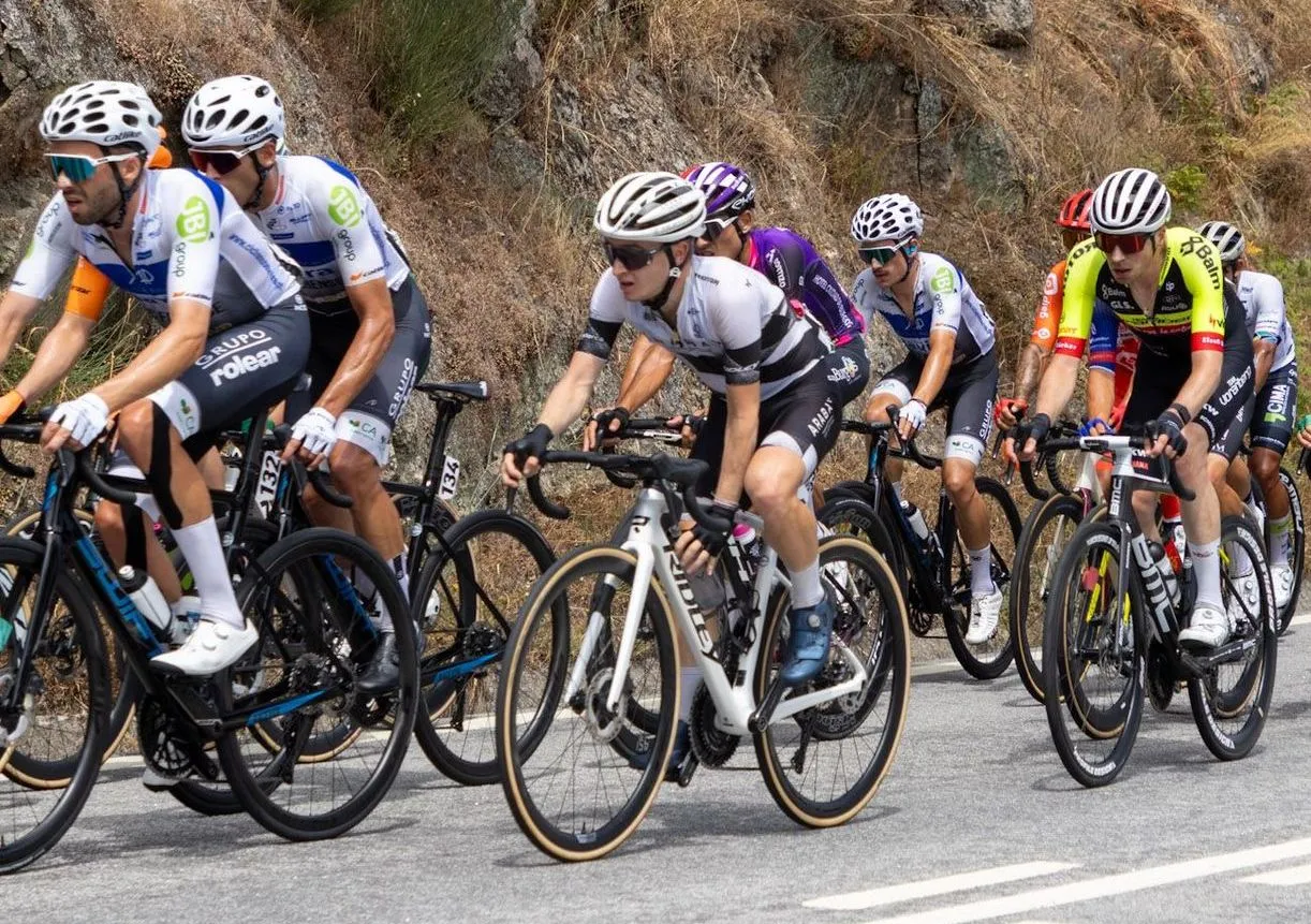 El Pelotón Triplete de fugas para Unai Esparza 8I en la Volta a Portugal Triplete de fugas para Unai Esparza 8I en la Volta a Portugal