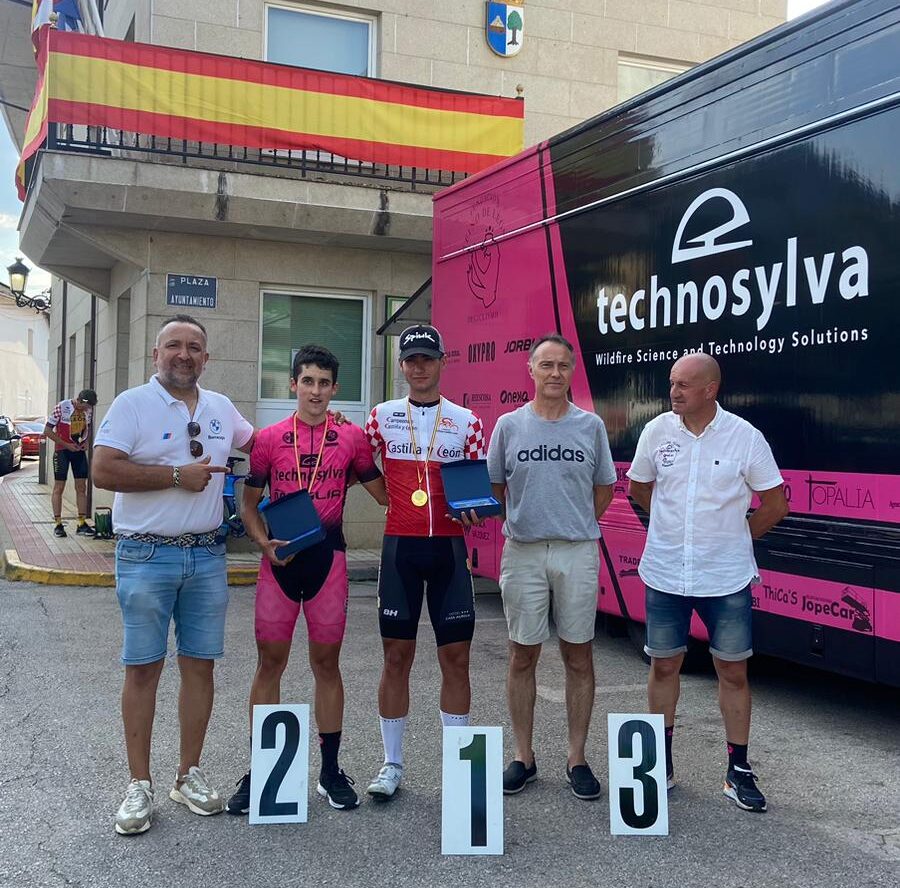 Podio sub-23 del Cto de Castilla y León de crono con Cuella y Hernández ocupando las dos primeras plazas (Foto: Daniela Maroto)