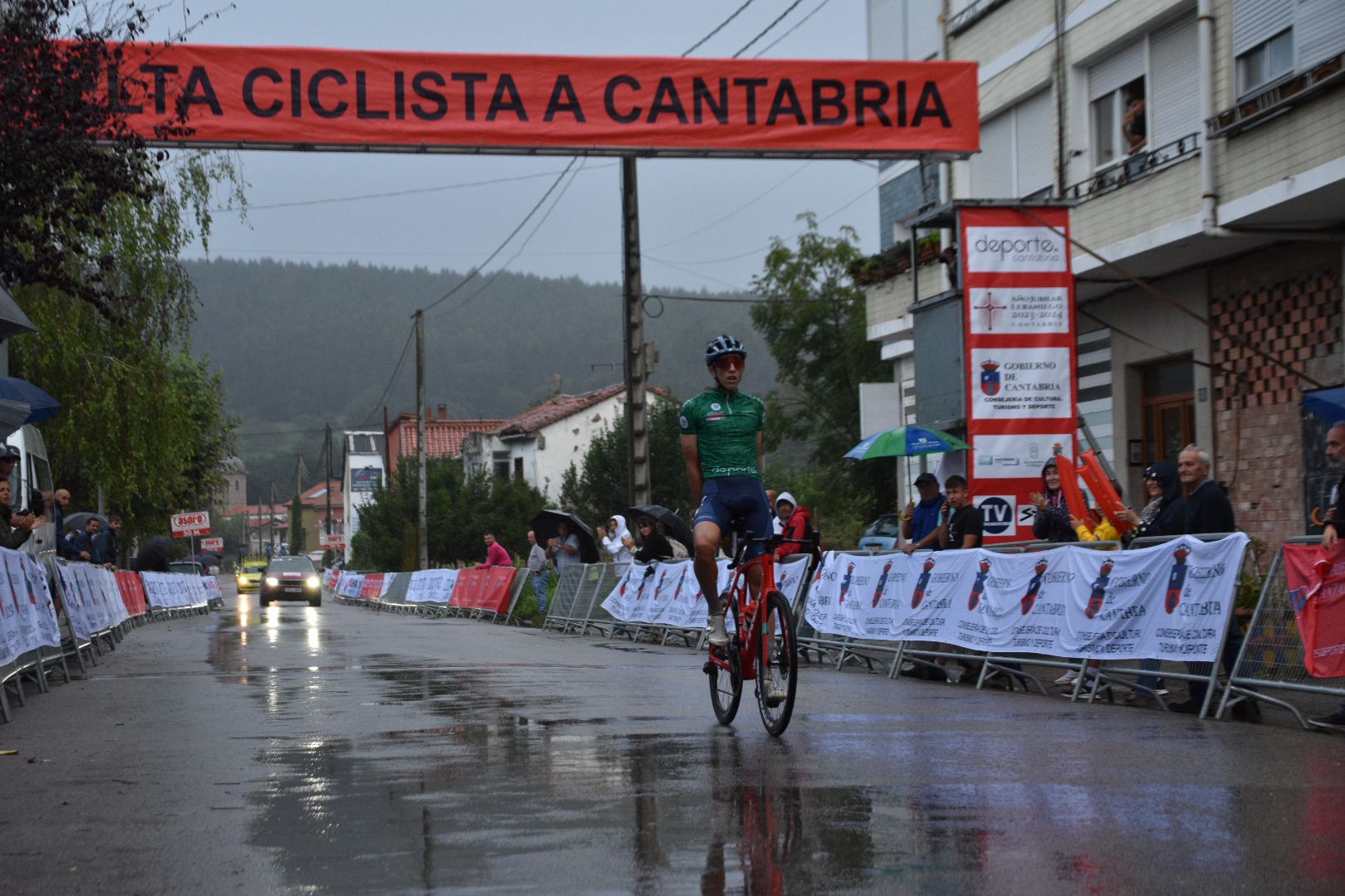 Héctor Álvarez Lucta Granja Rinya Vuelta Cantabria