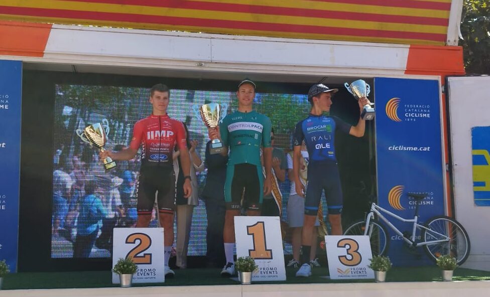 Ilya Savekin (Controlpack) triunfa desde la fuga en la a 73ª Volta Ciclista al Montsià