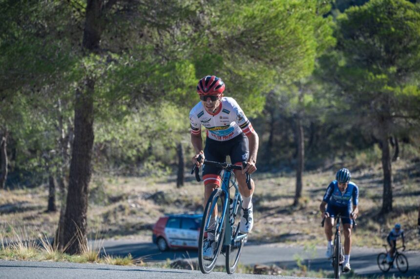 El Pelotón Victor Castellano (ESETEC Ricardo Fuentes) conquista Xorret de Catí Victor Castellano ESETEC Xorret de Catí Castalla