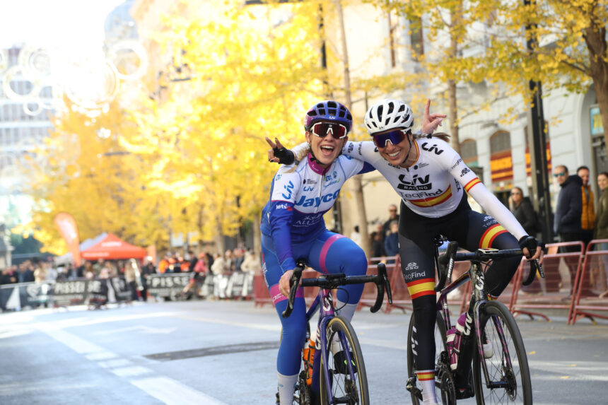 El Pelotón Reinas de la Alhambra conquistará Granada en bici el próximo 20 de octubre Reinas de la Alhambra Paternoster Mavi García