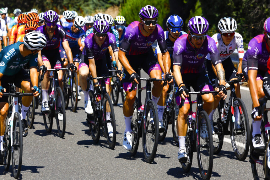 El Pelotón El Burgos BH comienza a preparar la temporada 2025 en el Hotel Ciudad de Burgos Burgos BH