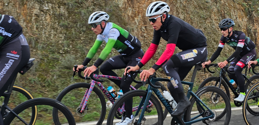 El Pelotón Pablo Antunez, otro extremeño para el Extremadura Pebetero Pablo Antúnez Extremadura Pebetero