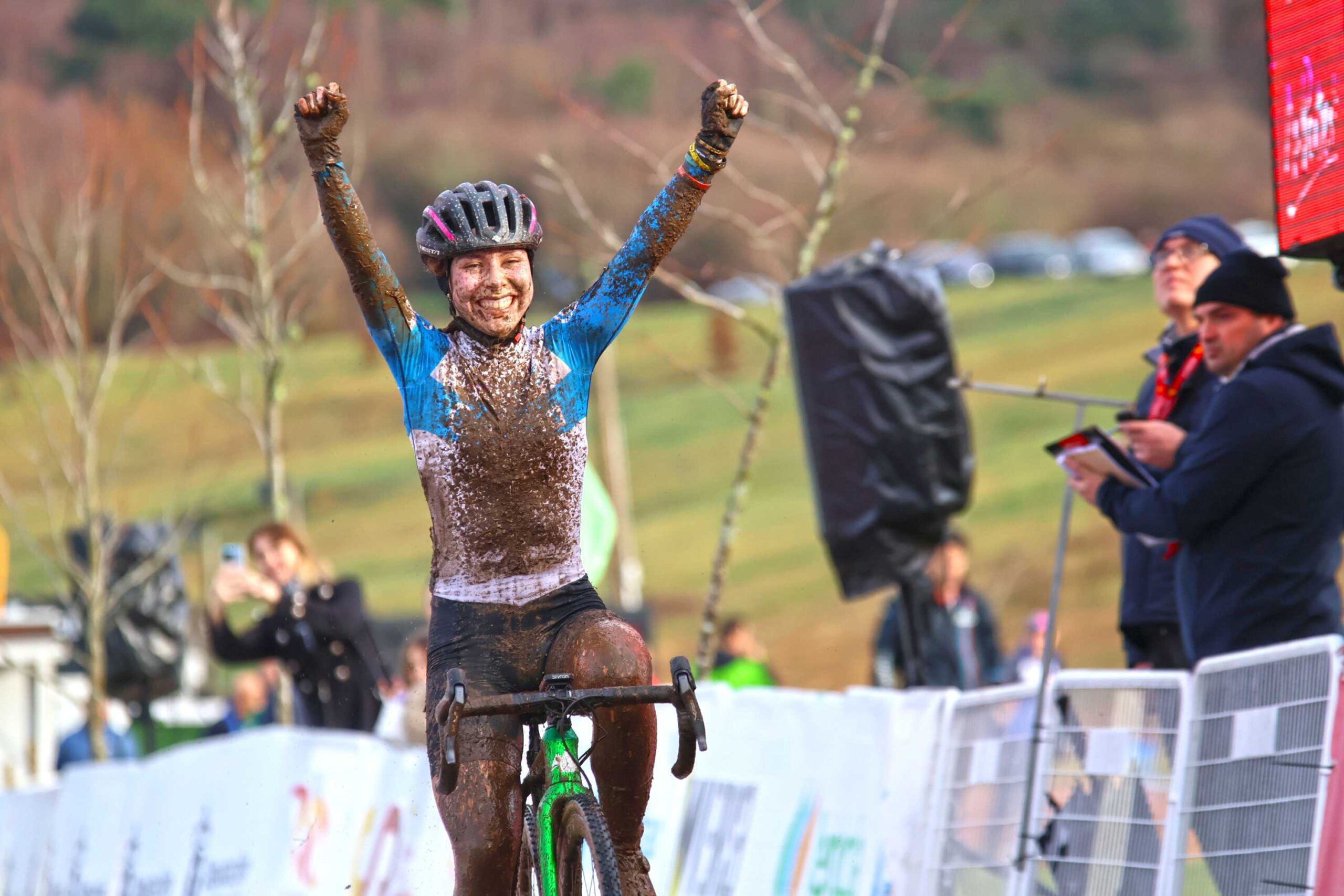 El Pelotón Lorena Patiño revalida el campeonato de España júnior en una jornada que ha coronado a 16 campeones nacionales en As Pontes