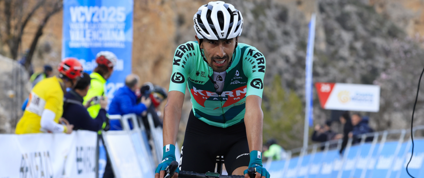 Iván Sosa brilla en su debut con el Equipo Kern Pharma