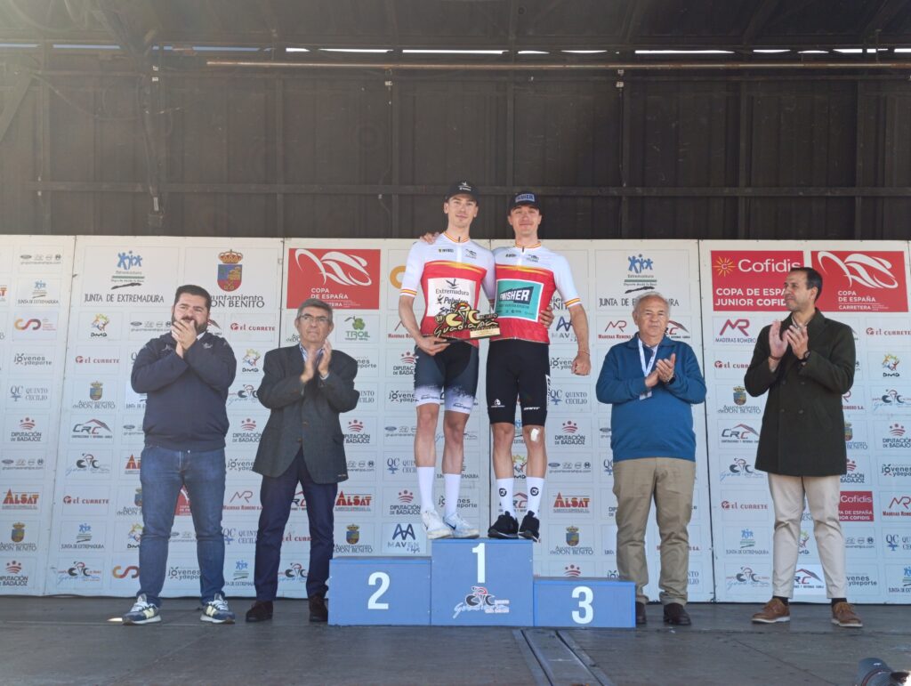 César Pérez Finisher José María Martín Extremadura Pebetero Copa de España