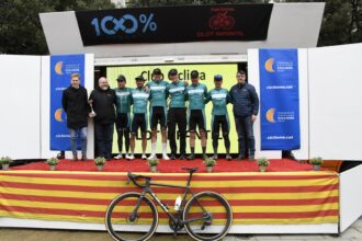 El Pelotón El Controlpack vence por equipos en la Klassika Olot - Trofeu Festes del Tura