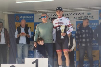 Beñat Garaiar gana el GP San José de Astillero (Foto: @DIARIOCICLISTA)
