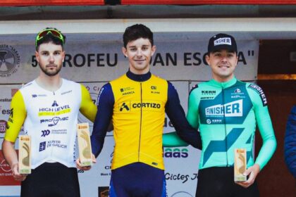 El Pelotón El Equipo Finisher sigue mostrando solidez en Ereño y Sabadell