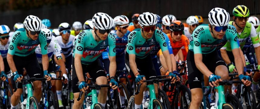 El Equipo Kern Pharma, cerca del podio en O Gran Camiño