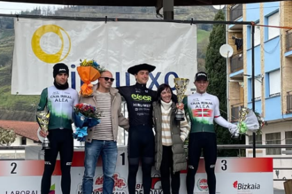 Podio de Berriatua 2025 con Iñaki Trujillo como vencedor