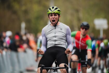 Emilio Reinoso (Victory Endurance) se impone con solvencia al esprint en Markina