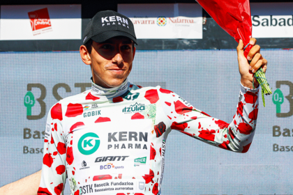 El Equipo Kern Pharma se muestra ofensivo en la Itzulia