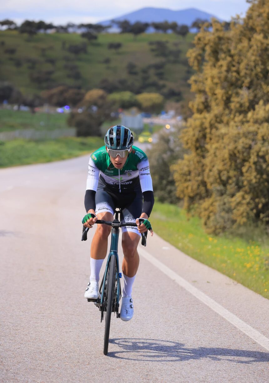 El Pelotón Adrián Benito (Extremadura Pebetero) sufre un accidente mientras entrenaba Adrián Benito Extremadura Pebetero