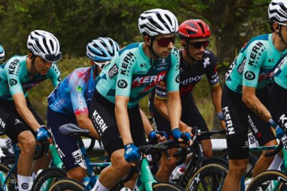 Un Equipo Kern Pharma a la altura de la Itzulia