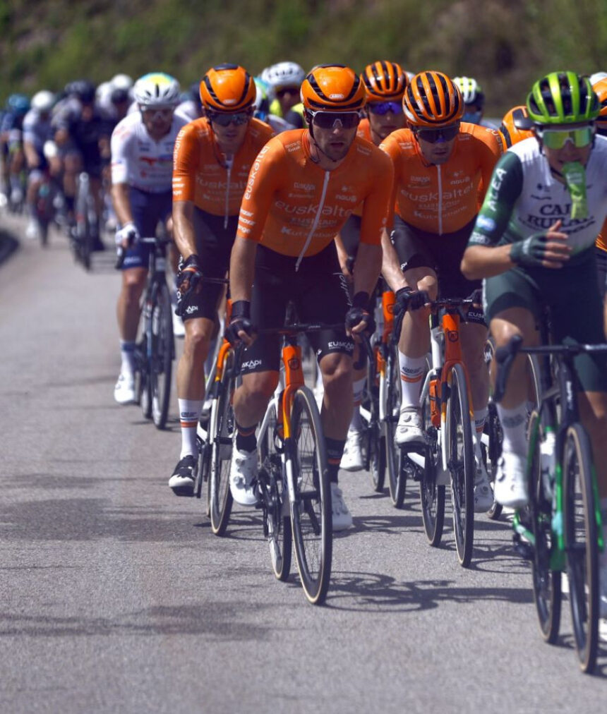 El Pelotón Jordi López (Euskaltel-Euskadi) roza el triunfo en Asturias Jordi López Euskaltel Euskadi Vuelta Asturias