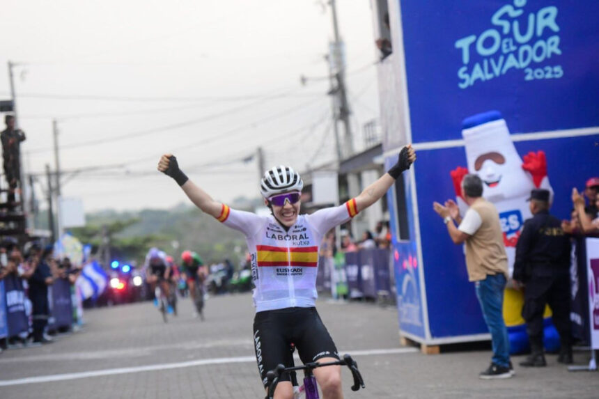 El Pelotón Usoa Ostolaza (Laboral Kutxa) gana la primera etapa del Tour El Salvador Usoa Ostolaza Laboral Kutxa Tour El Salvador