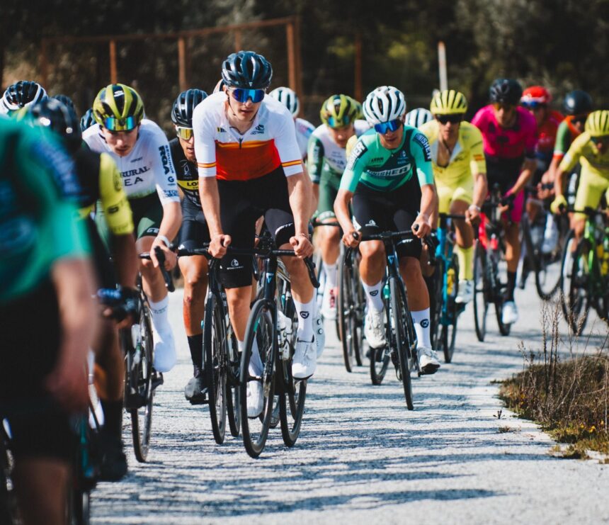 El Equipo Finisher defiende el liderato sub-23 de César Pérez en Torredonjimeno