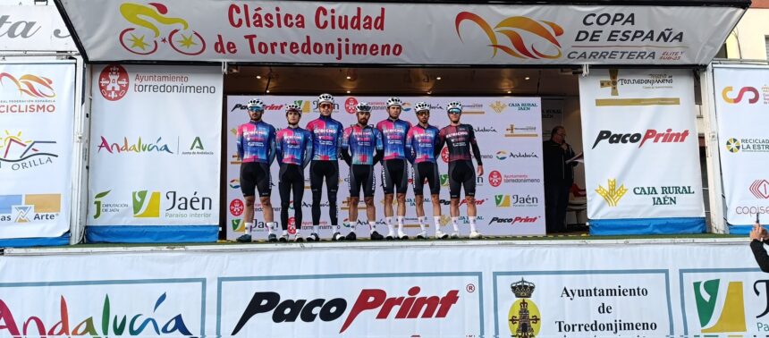 El Pelotón El Bicho Plataforma Central - Iberum logra ser protagonista desde la fuga en la Clásica Ciudad de Torredonjimeno El Bicho Plataforma Central - Iberum logra ser protagonista desde la fuga en la Clásica de Torredonjimeno