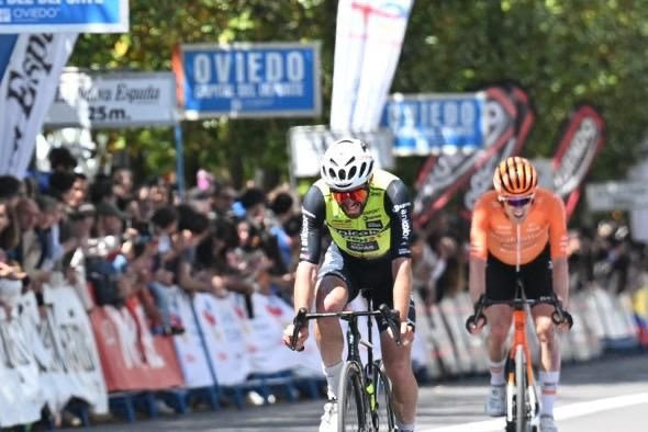 El Pelotón Alexis Guérin (Anicolor Tien21) termina la Vuelta Asturias en el tercer puesto de la general Anicolor Tien21 Vuelta Asturias