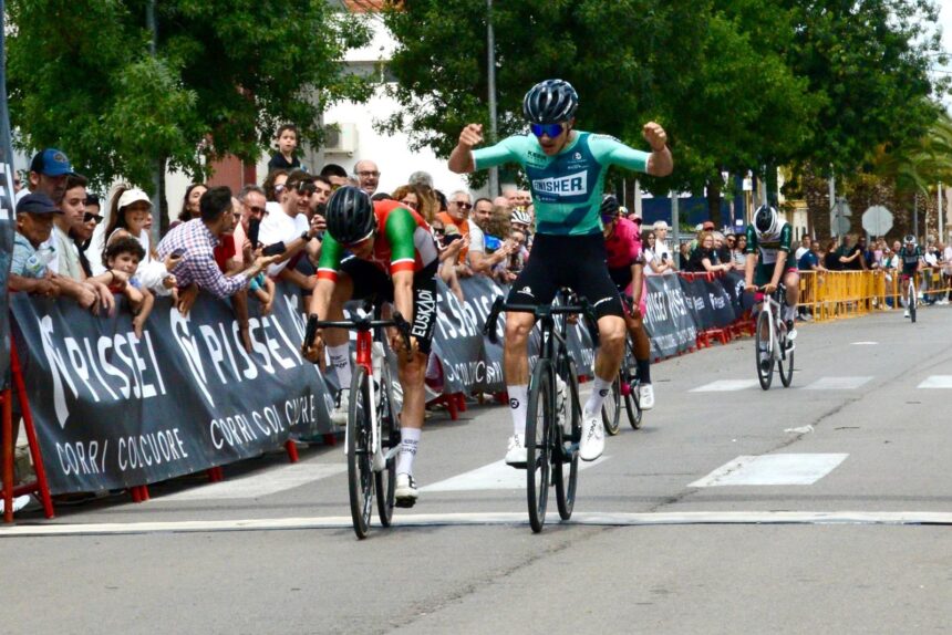 El Pelotón Samuel Fernández (Euskadi Fundazioa) le arrebata el Memorial Momparler a un César Pérez (Finisher) que recupera el liderato de la Copa de España César Pérez Finisher Samuel Fernández Euskadi Fundazioa Memorial Momparler