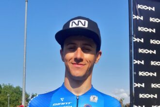 Charlie Meredith, ganador de la inaugural de la Bidasoa Itzulia 2025 (Foto: @Mertxe_Beriain)