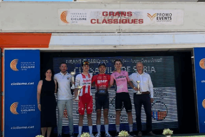 Podio de la IX Cursa Ciclista Vila de Súria (Foto: @cursa_vila_de_suria)