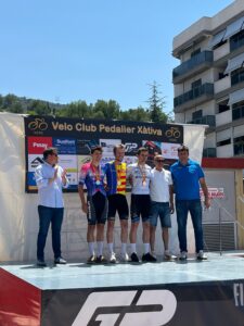 El Pelotón Rubén García se corona campeón en Móstoles y El Bicho - Plataforma Central Iberum gana por equipos en El Escorial El Pelotón Rubén García se corona campeón en Móstoles y El Bicho - Plataforma Central Iberum gana por equipos en El Escorial